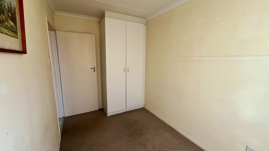 2 Bedroom Property for Sale in Whispering Pines Western Cape